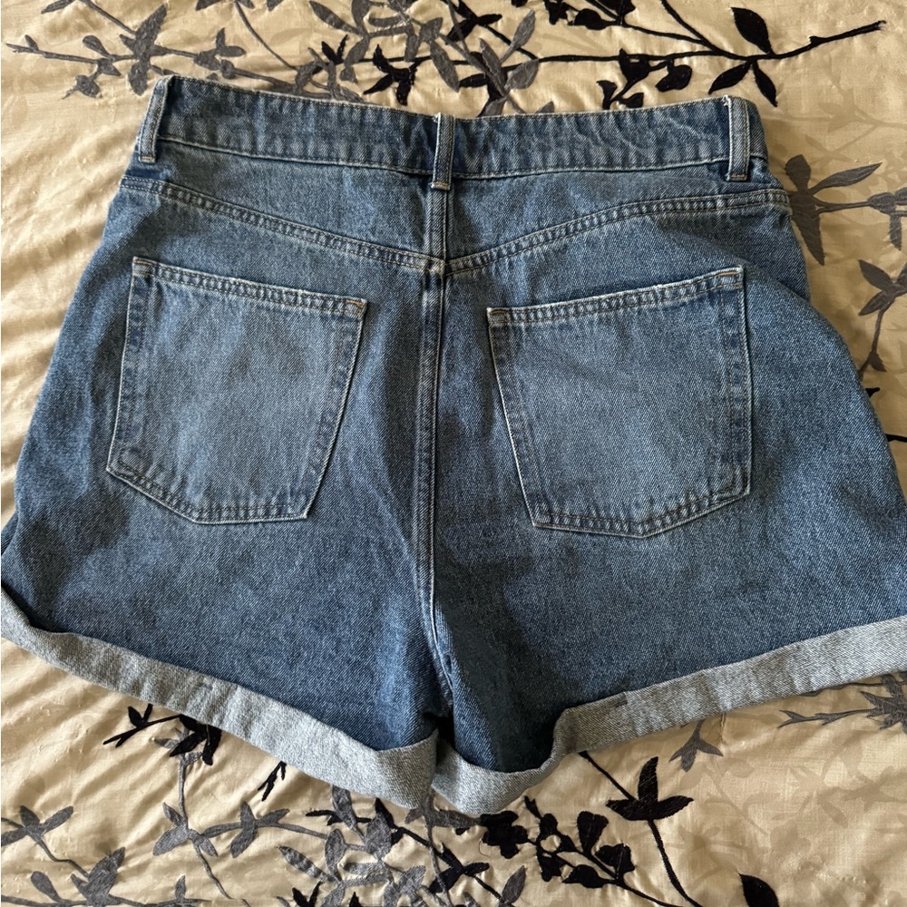 HM SHORTS